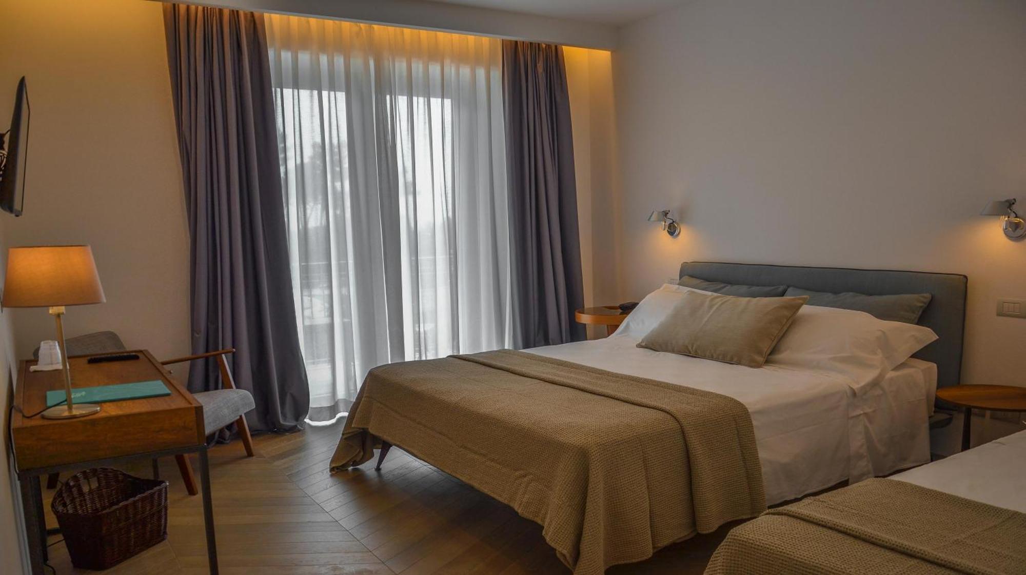 Hotel Villa Elsa مارينا دي ماسا المظهر الخارجي الصورة