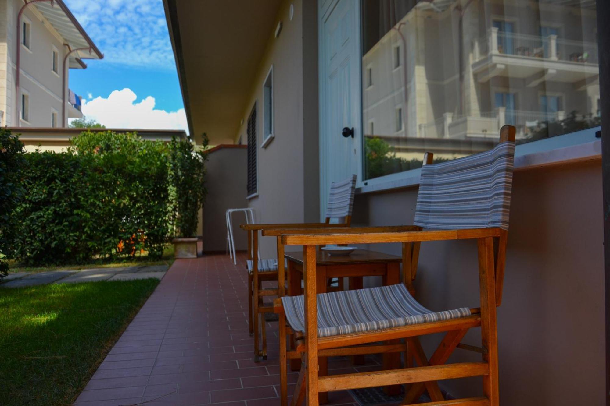 Hotel Villa Elsa مارينا دي ماسا الغرفة الصورة