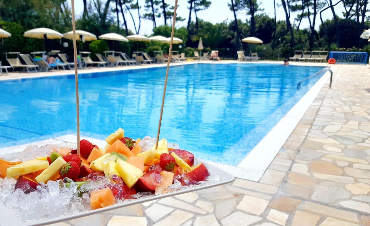 Hotel Villa Elsa مارينا دي ماسا المظهر الخارجي الصورة